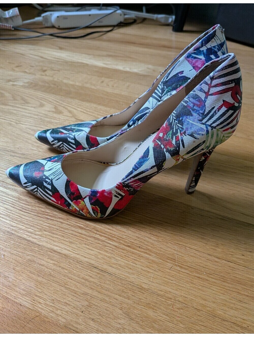 Jessica Simpson Cassani Multi Palm Print Tropical Stiletto Pumps Sz 9.5 Stiletto